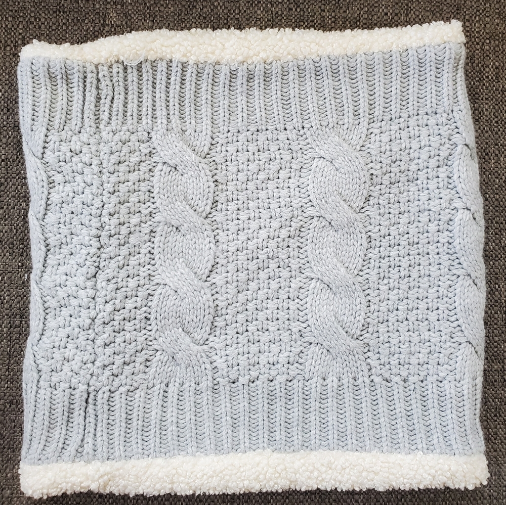 Gray scarf